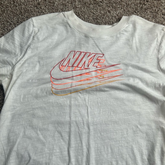 Nike Tee - Picture 3 of 3